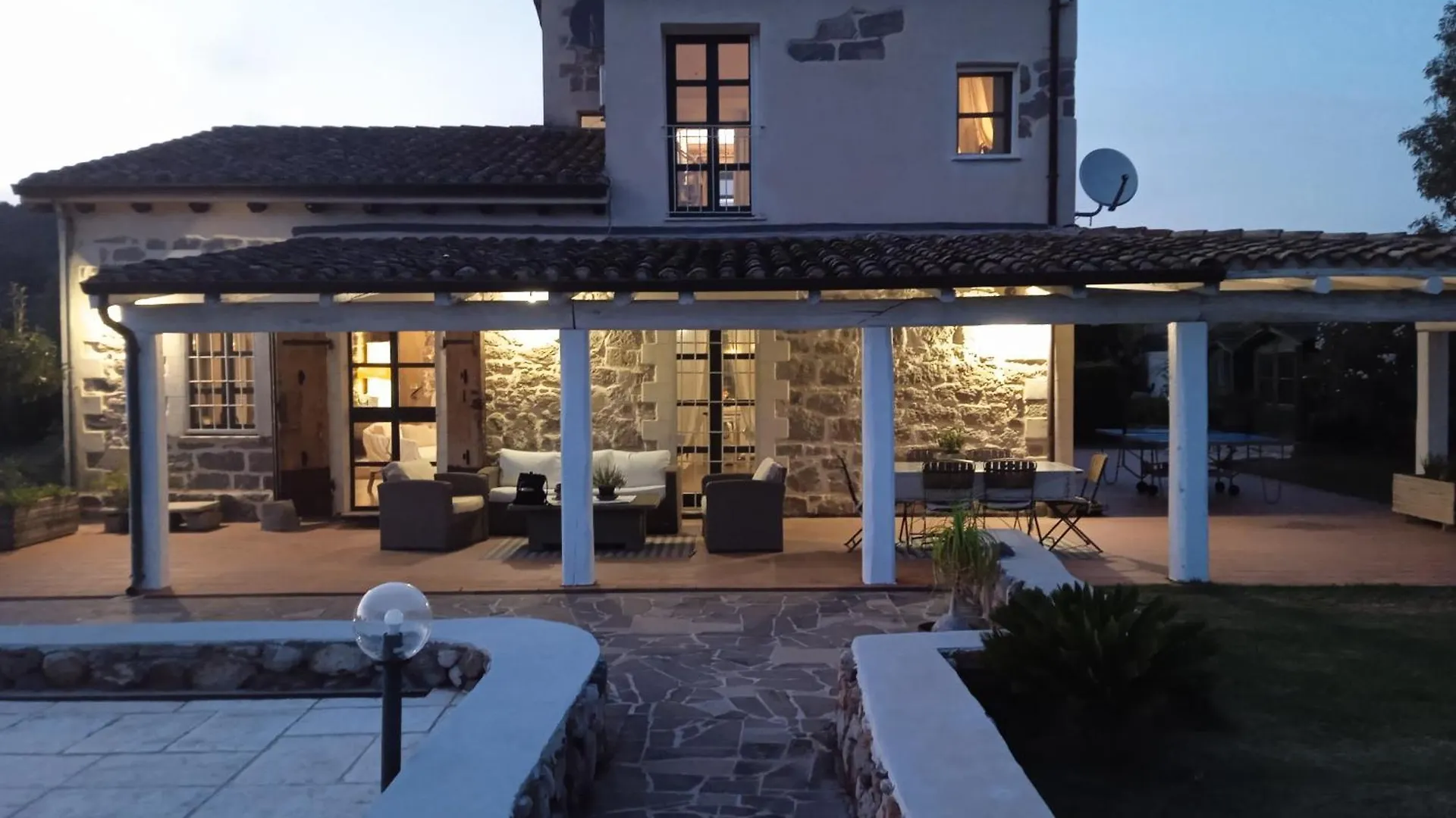 Villa In Campagna Con Piscina Privata Uri Itálie