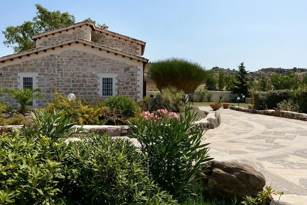 Villa In Campagna Con Piscina Privata Uri 0*,  Itálie